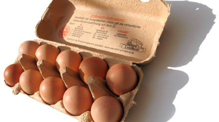 Compradores pressionam por queda no preço dos ovos