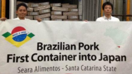 Primeiro contêiner com carne suína catarinense chega ao Japão