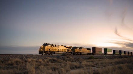 Sindicato de ferroviários dos EUA rejeita acordo salarial e há chances de greve em dezembro
