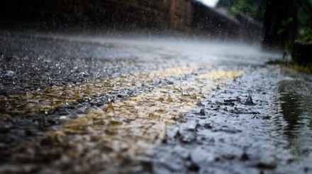 Previsão de chuvas fortes em MG, ES e BA; Defesa Civil faz alerta