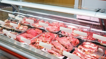 China importa 789 mil toneladas de carne em maio, queda de 3,3% na comparação anual