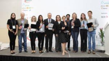 Pesquisadores da avicultura recebem o Prêmio Lamas 2018