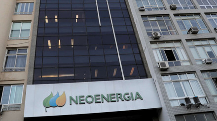 Prumo e Neoenergia fecham acordo para desenvolver eólica offshore e hidrogênio verde