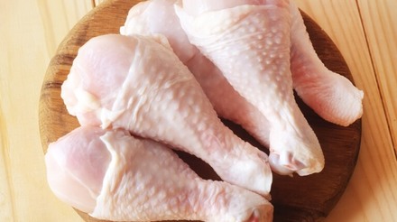 Rússia pode reduzir imposto de importação de carne de aves do Brasil, diz RIA
