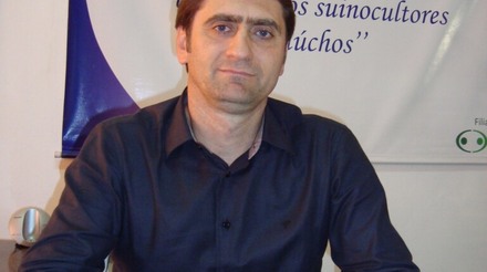Valdecir Luis Folador é reeleito presidente da Acsurs biênio 2017/2019