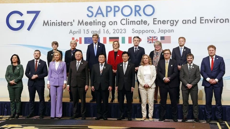 Ministros do G7 estabelecem novas metas para capacidade solar e eólica
