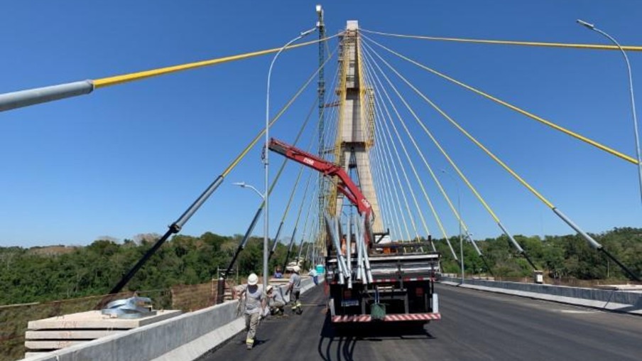 Ponte da Integração Brasil-Paraguai atinge 96,6% de conclusão