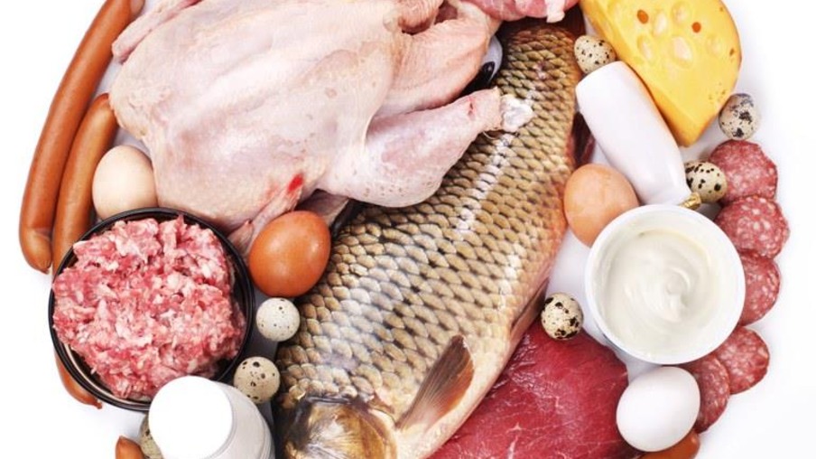 Proteína é o alimento mais desperdiçado pelos brasileiros, aponta pesquisa