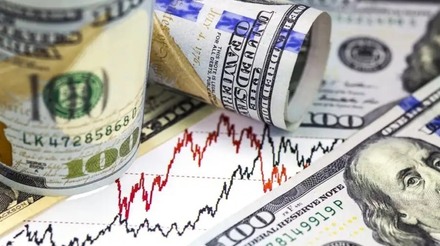 Dólar inicia em alta com pessimismo de investidores em escala global