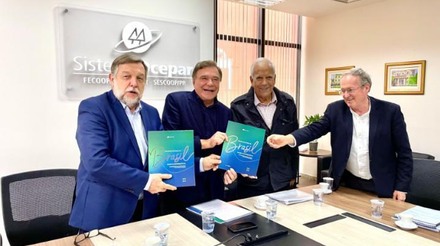 Sistema Ocepar recebe os três senadores do Paraná e propõe a criação do Fundesul