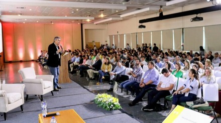 Com foco na prevenção da IA no Brasil, Congresso de Ovos da APA reuniu 900 congressistas