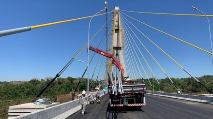 Ponte da Integração Brasil-Paraguai atinge 96,6% de conclusão