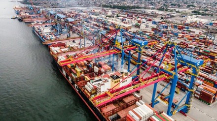 Porto de Santos movimentou 162,4 milhões de toneladas em 2022, alcançando novo recorde