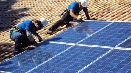Safira Solar investe R$300 milhões em usinas de geração distribuída para democratizar o acesso à energia fotovoltaica