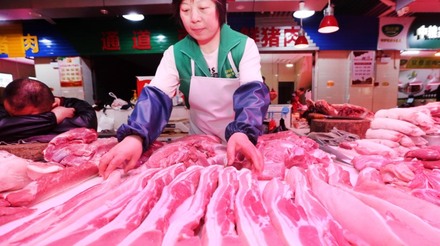 Produção de carne suína na China em 2023 salta para recorde de 57,94 milhões de toneladas