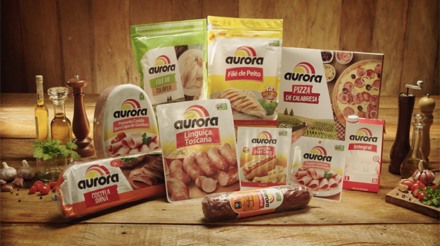 Em nova campanha, Aurora Alimentos apresenta o novo posicionamento de marca "A gente faz com gosto tudo que você gosta"