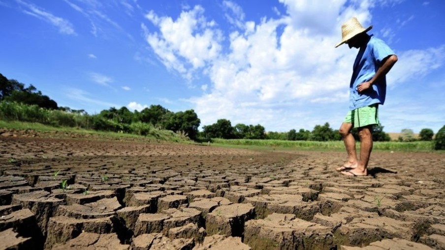 Estudo diz que mudança climática provocará secas longas e severas