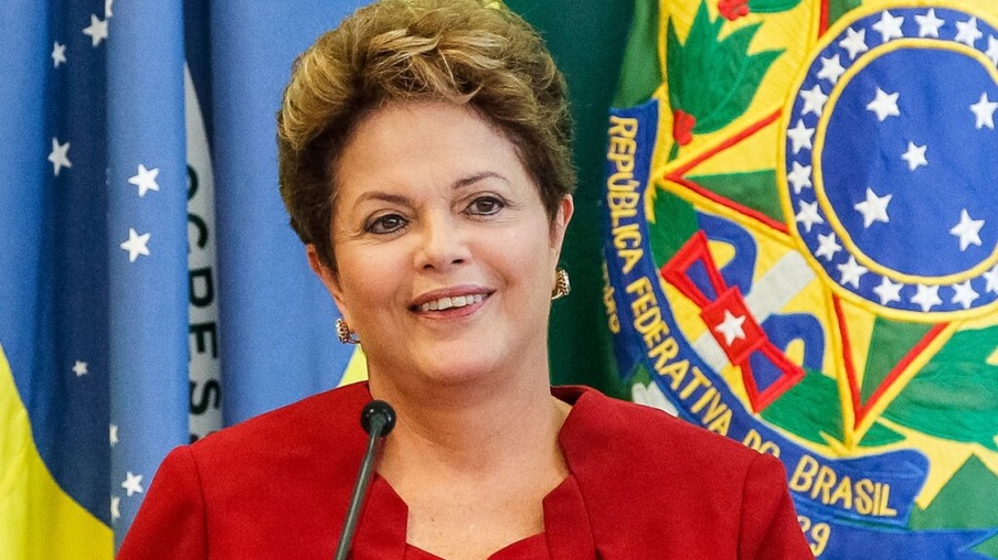 TSE decide dar andamento a ação que pede cassação de Dilma e Temer