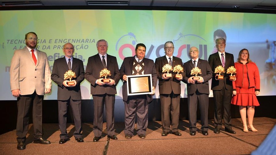 AveSui 2016 premia as "Maiores e Melhores" cooperativas e personalidades empresariais do agronegócio brasileiro