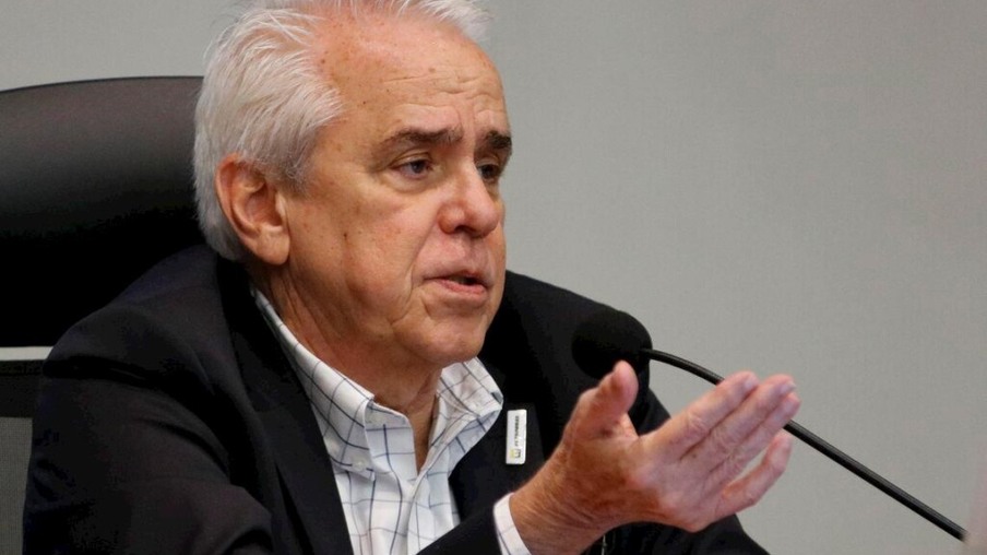 Castello Branco diz que Petrobras não vai arriscar em investimentos