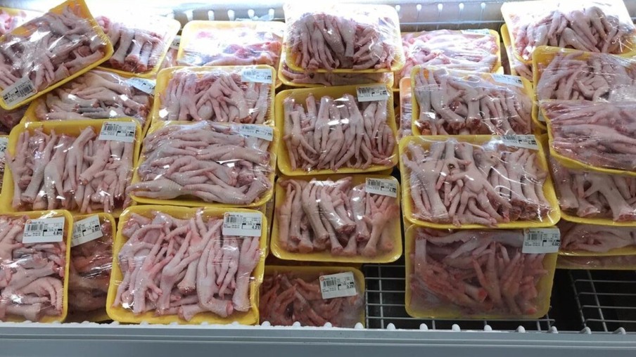 Preços do frango recuam no mercado interno, aponta Cepea