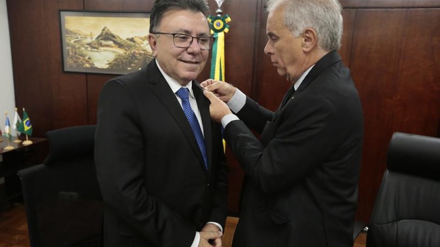 José Ferreira Costa Neto assume presidência da Anater