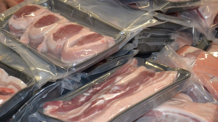Preços em queda da carne suína prejudicam produtores chineses e exportadores de soja dos EUA