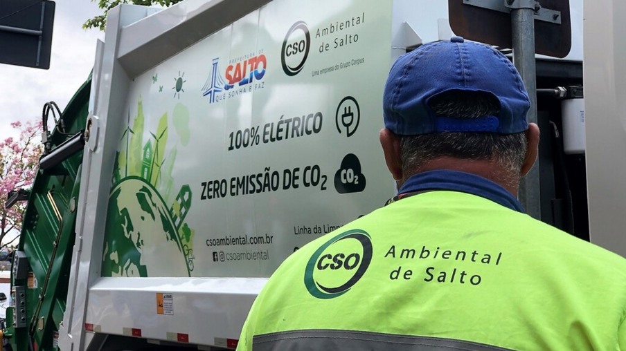 Cidade paulista tem 100% da coleta de lixo feita com caminhões elétricos