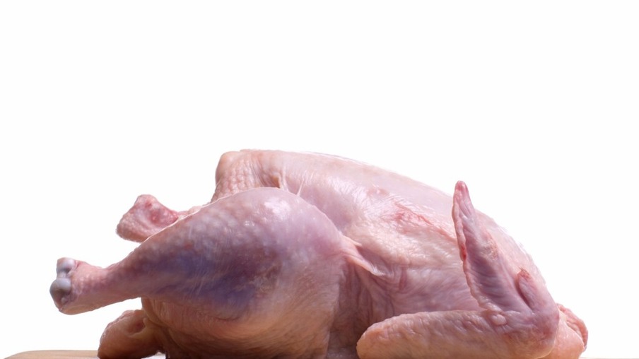 Carne de frango inicia novembro em alta