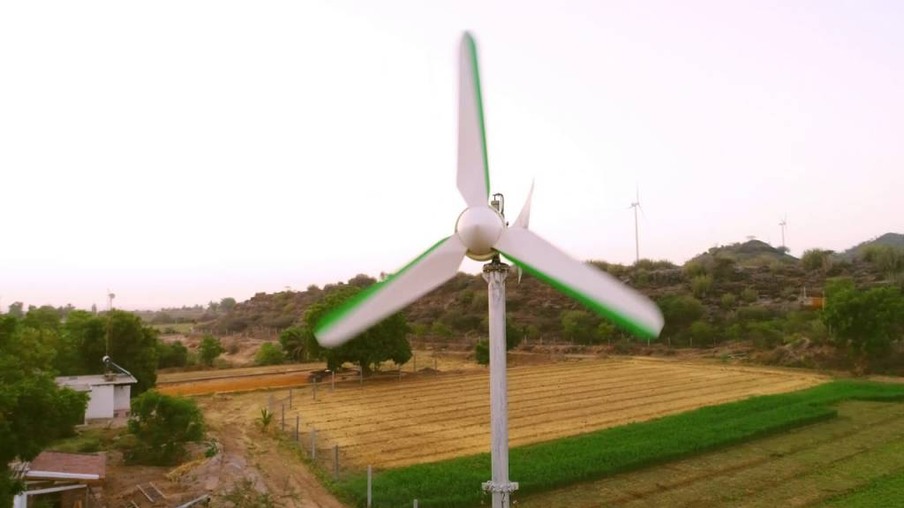 Mini turbina eólica com preço de celular, produz energia em casa, tem um funcionamento igual ao de grandes parques eólicos e promete revolucionar a geração da energia renovável no mundo