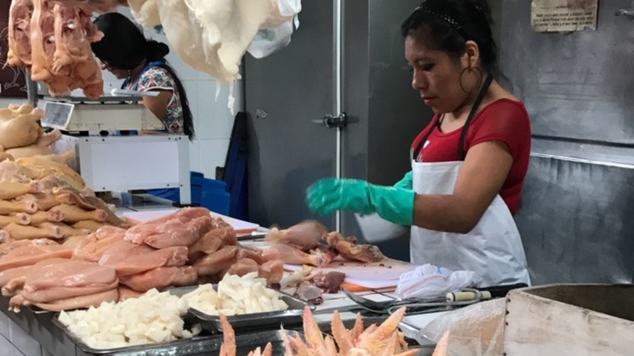 Produção de carne de frango no Peru cresce 3,5% no ano