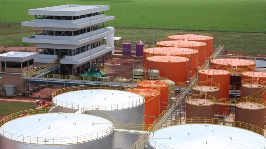 Brasil abre caminho para uso de matéria-prima importada na produção de biodiesel