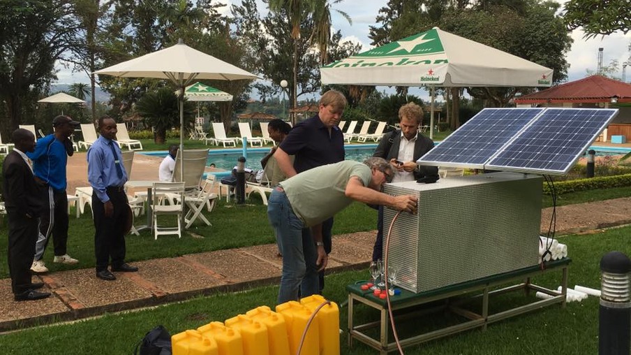 Suecos criam máquina solar capaz de purificar 600 litros de água/hora