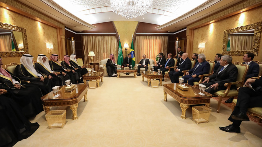 (Riade – Arábia Saudita, 29/10/2019) Encontro com Sua Alteza Real, Mohammed bin Salman, Príncipe Herdeiro do Reino da Arábia Saudita.rFoto: José Dias/PR