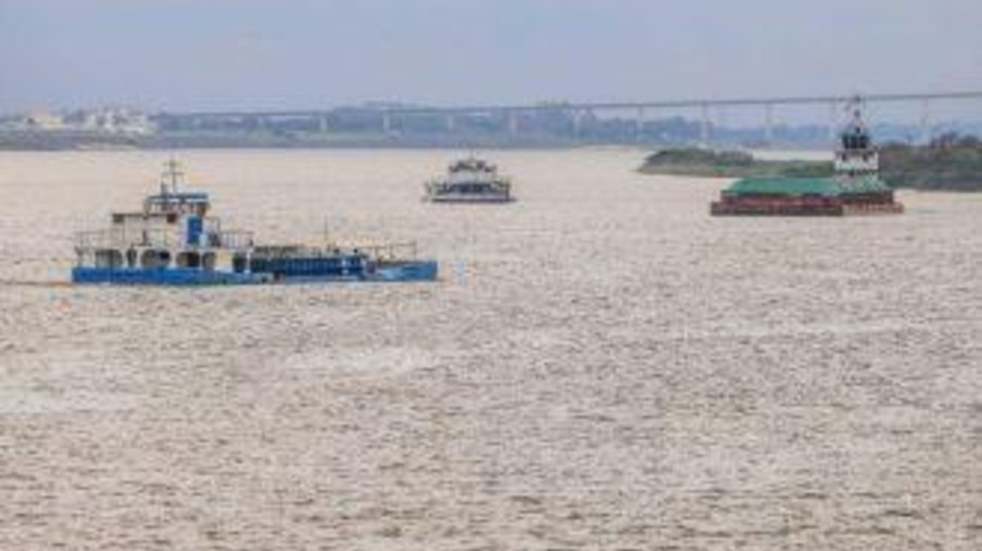 Baixo nível do rio Paraguai causa atrasos no transporte marítimo de grãos