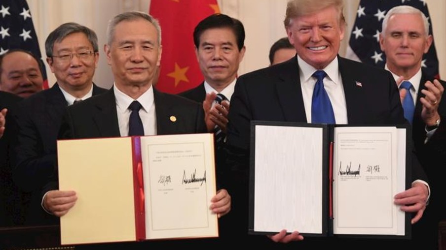 Assinada primeira fase do acordo comercial entre China e EUA
