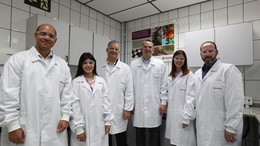 Novo laboratório da Evonik fornecerá serviços de excelência a clientes regionais