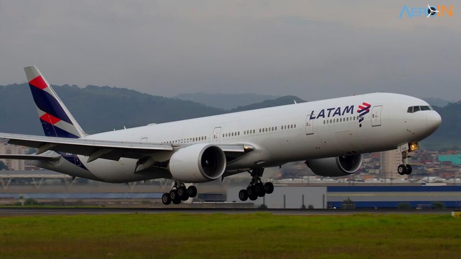 Latam Airlines planeja usar cana-de-açúcar como combustível para os seus aviões para reduzir emissões de carbono