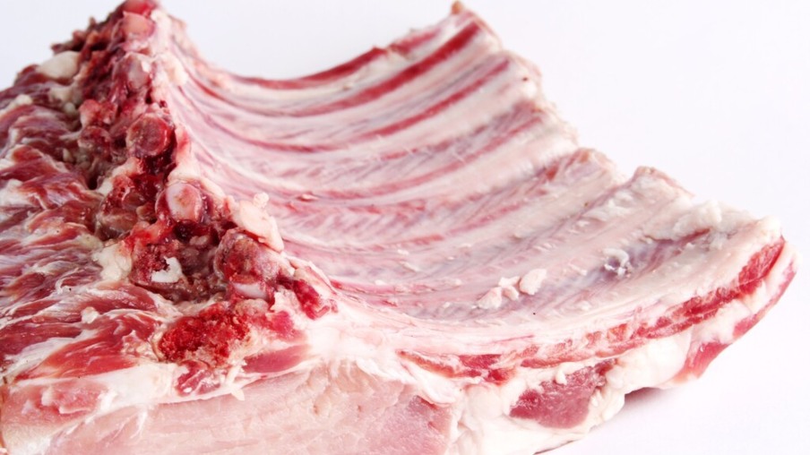 China leiloa 10.000 toneladas de carne suína em 30 de julho