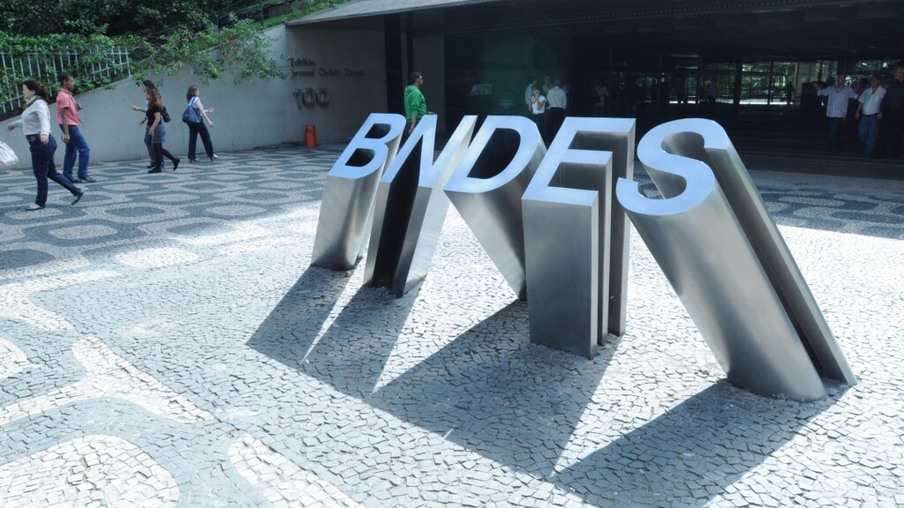 'Investimento na JBS foi muito bem sucedido', diz presidente do BNDES