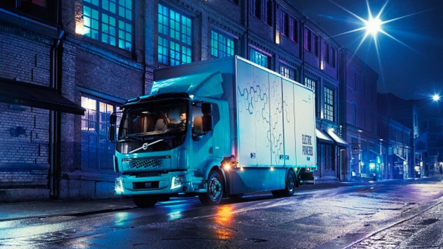Volvo lança seu primeiro caminhão 100% elétrico