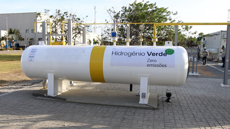 Ceará entrega primeira licença ambiental a uma empresa de hidrogênio verde