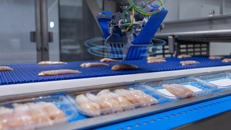 Marel introduz tecnologia revolucionária para empacotamento de tiras de frango na indústria avícola