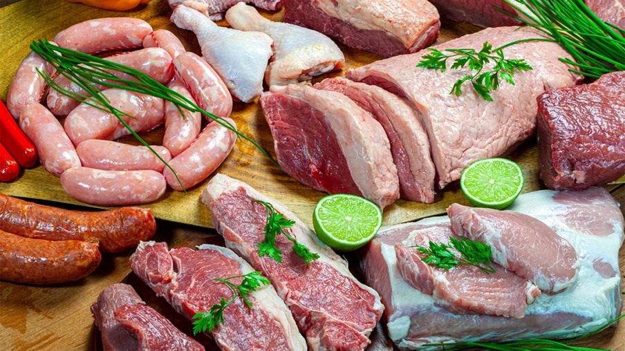 Conab projeta aumento de 3,9% na produção de carnes suína, bovina e de aves em 2024