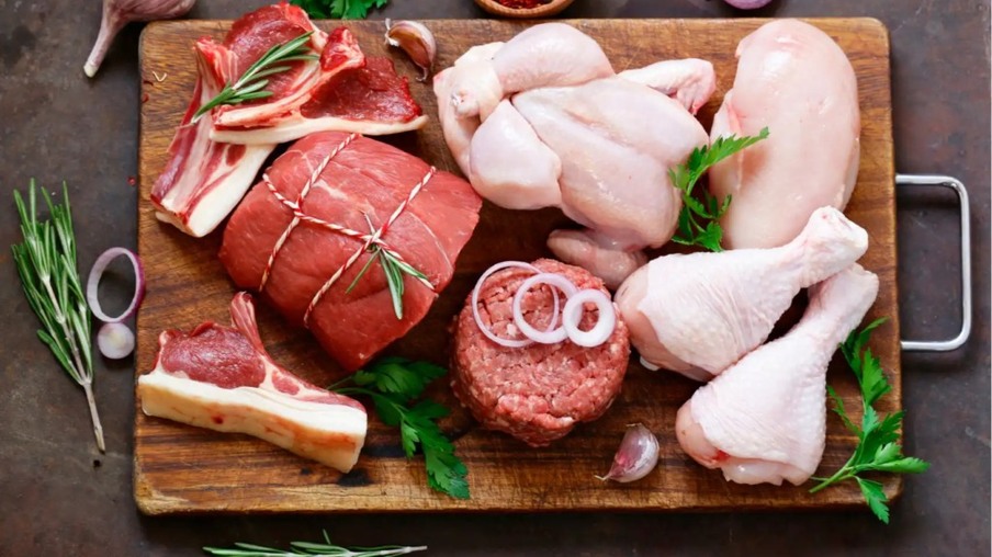 Competitividade da carne de frango aumenta frente à carne suína em 6%, aponta Cepea