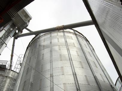 Governo habilita BNDES a financiar construção de armazéns Governo habilita BNDES a financiar construção de armazéns