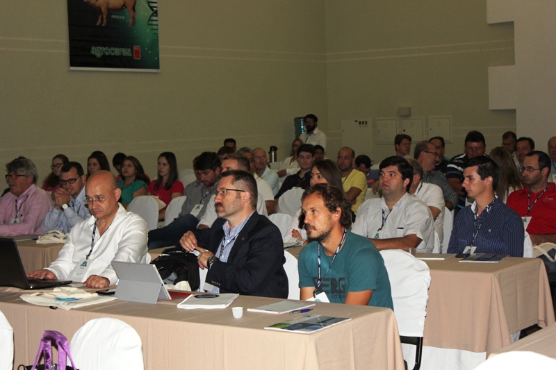 Suinter 2015 destaca manejo de maternidade suína em Foz do Iguaçu (PR) Suinter 2015 destaca manejo de maternidade suína em Foz do Iguaçu (PR)