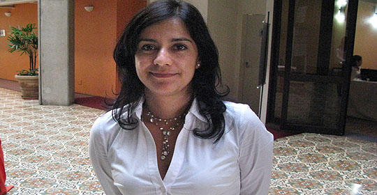 Laura Yaneth Villarreal Buitrago, especialista em patologia aviária