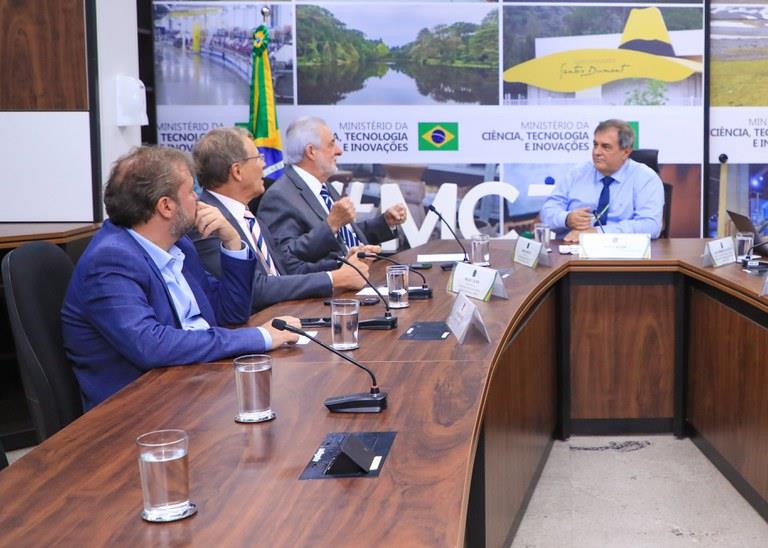 MCTI destaca parceria entre instituições para apoiar micro e pequenas empresas e startups