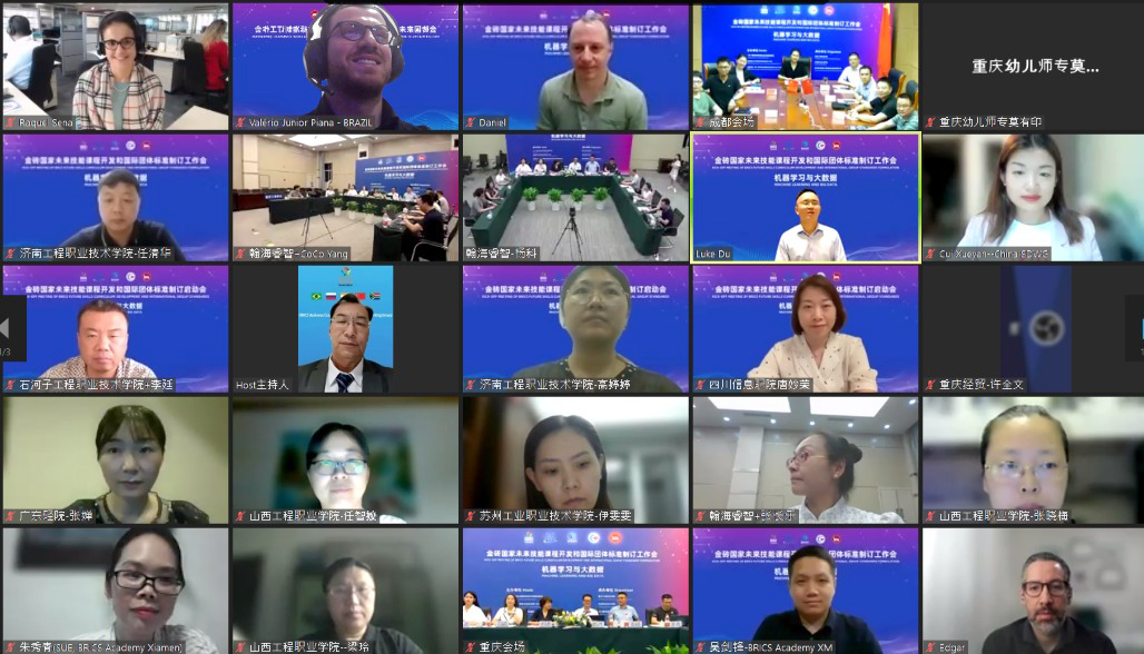 Países do 'BRICS' debatem como alavancar qualificação para indústria 4.0